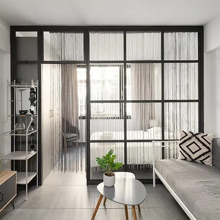 Innovative Cosy Intimate In Ladadika * Салоники